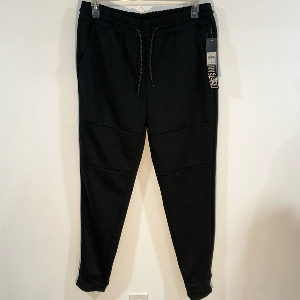 SD Essentials Tech Fleece pants - Picture 2 of 10